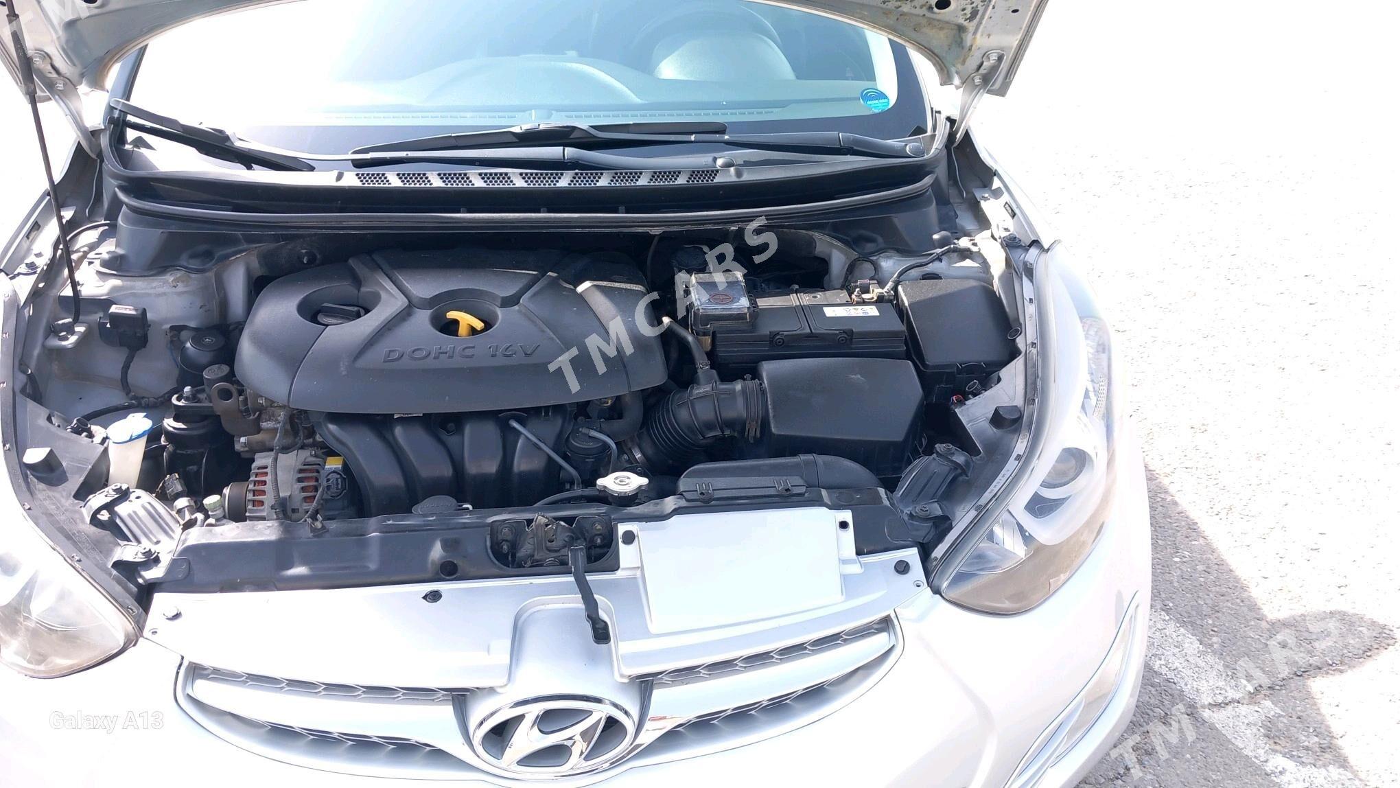 Hyundai Elantra 2011 - 132 000 TMT - Ашхабад - img 8