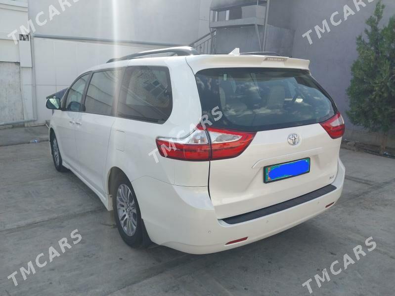 Toyota Sienna 2018 - 565 500 TMT - Aşgabat - img 3