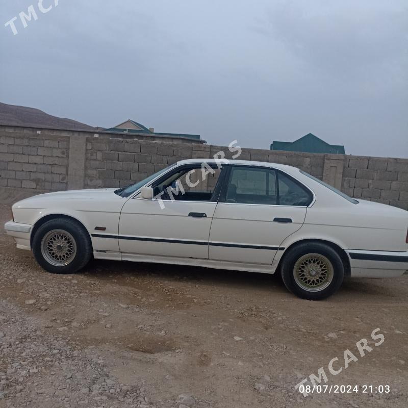 BMW 525 1990 - 27 000 TMT - Балканабат - img 2