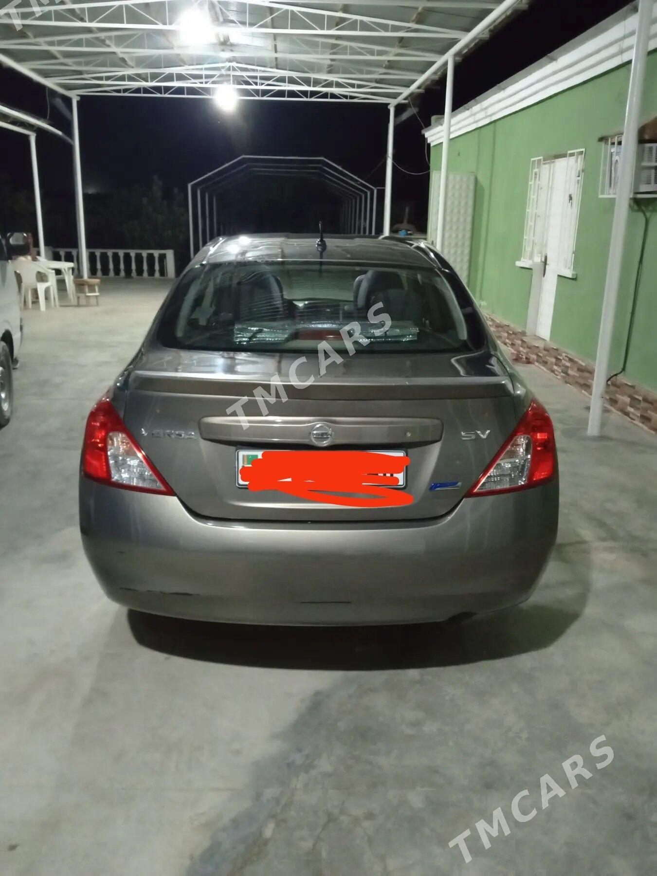 Nissan Versa 2012 - 105 000 TMT - Kaka - img 2