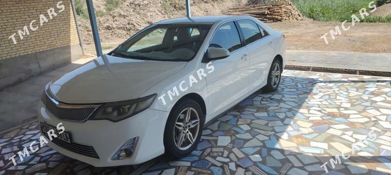 Toyota Camry 2013 - 150 000 TMT - Çärjew - img 4