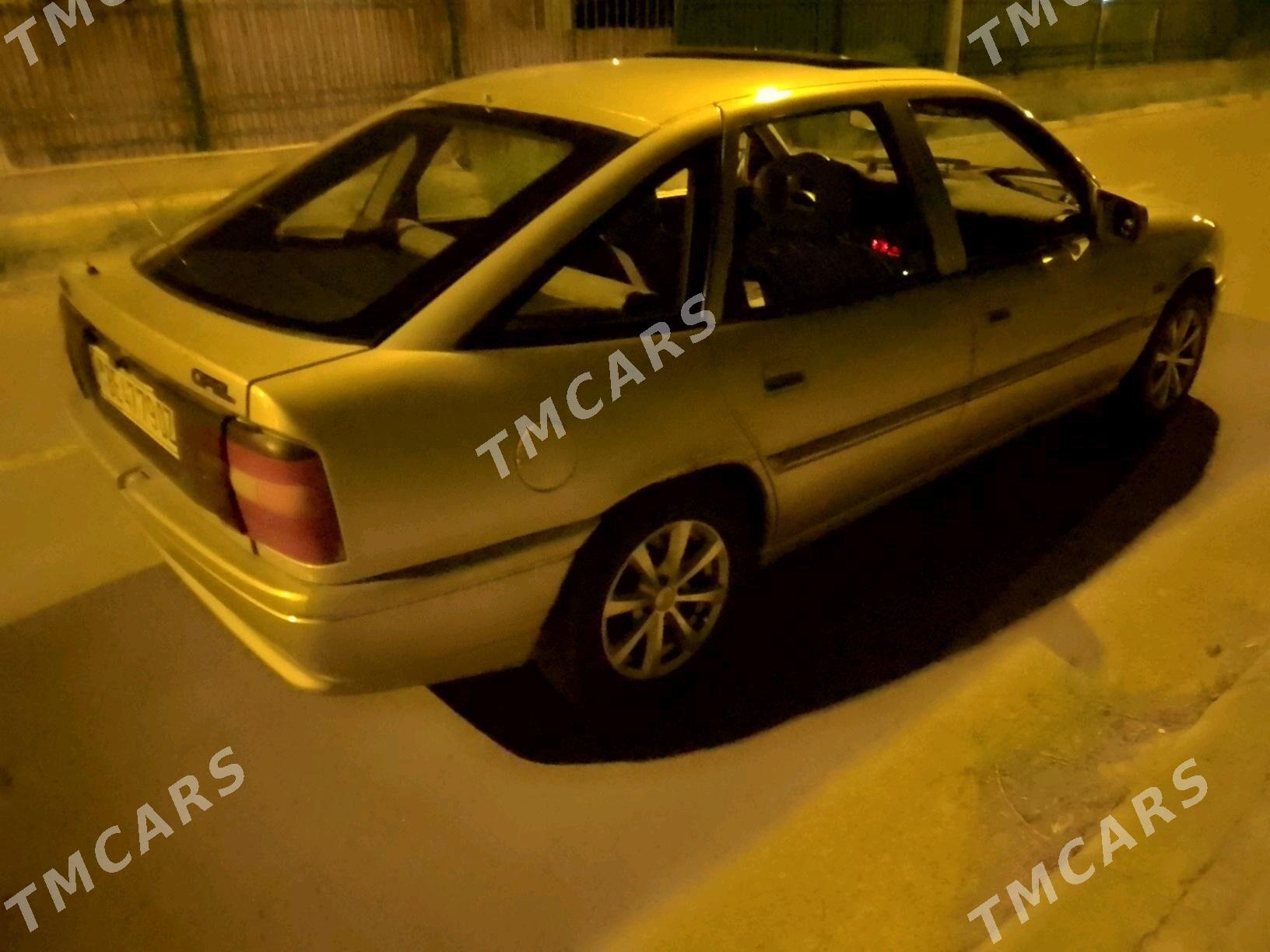 Opel Vectra 1990 - 18 000 TMT - Daşoguz - img 3