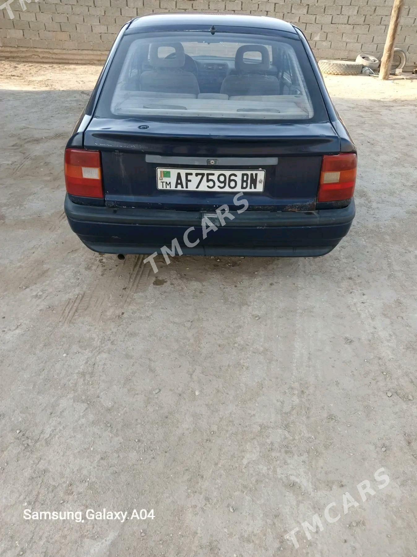 Opel Vectra 1990 - 12 000 TMT - Эсенгулы - img 4