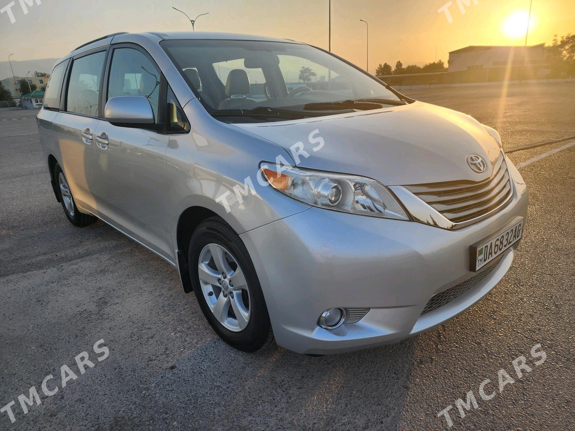 Toyota Sienna 2012 - 265 000 TMT - Ашхабад - img 2