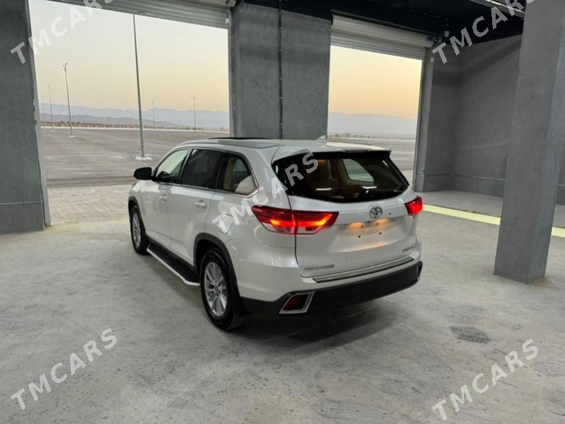 Toyota Highlander 2019 - 655 000 TMT - Aşgabat - img 4