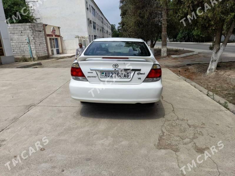 Toyota Camry 2005 - 130 000 TMT - Ким район - img 2