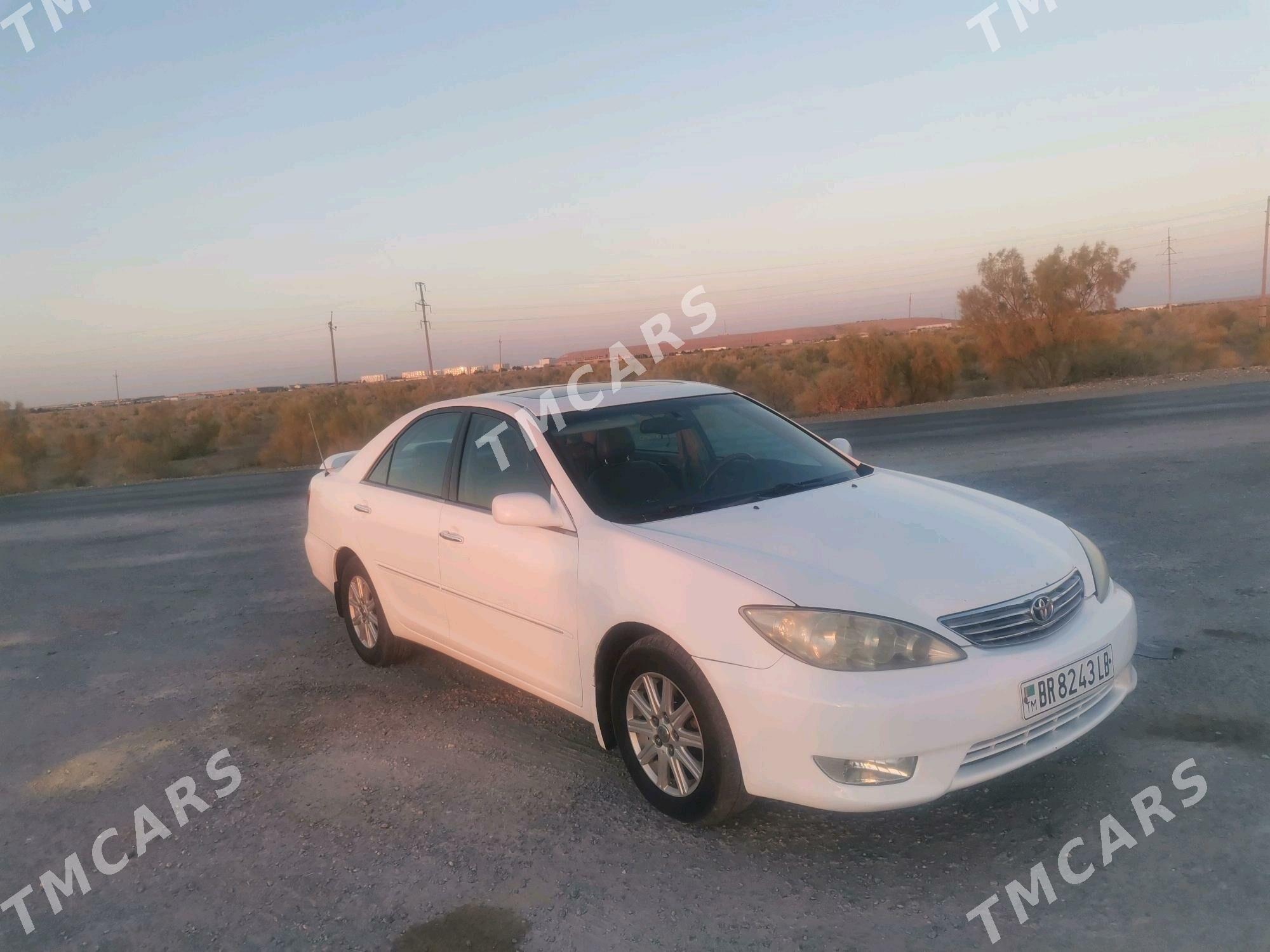 Toyota Camry 2002 - 135 000 TMT - Сейди - img 3