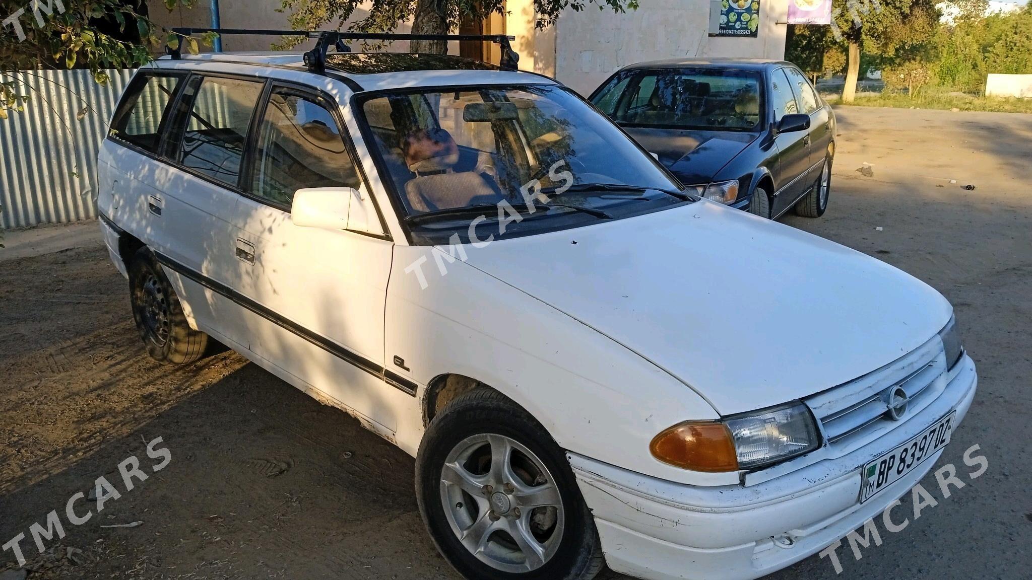 Opel Astra 1993 - 28 000 TMT - Gurbansoltan Eje - img 2