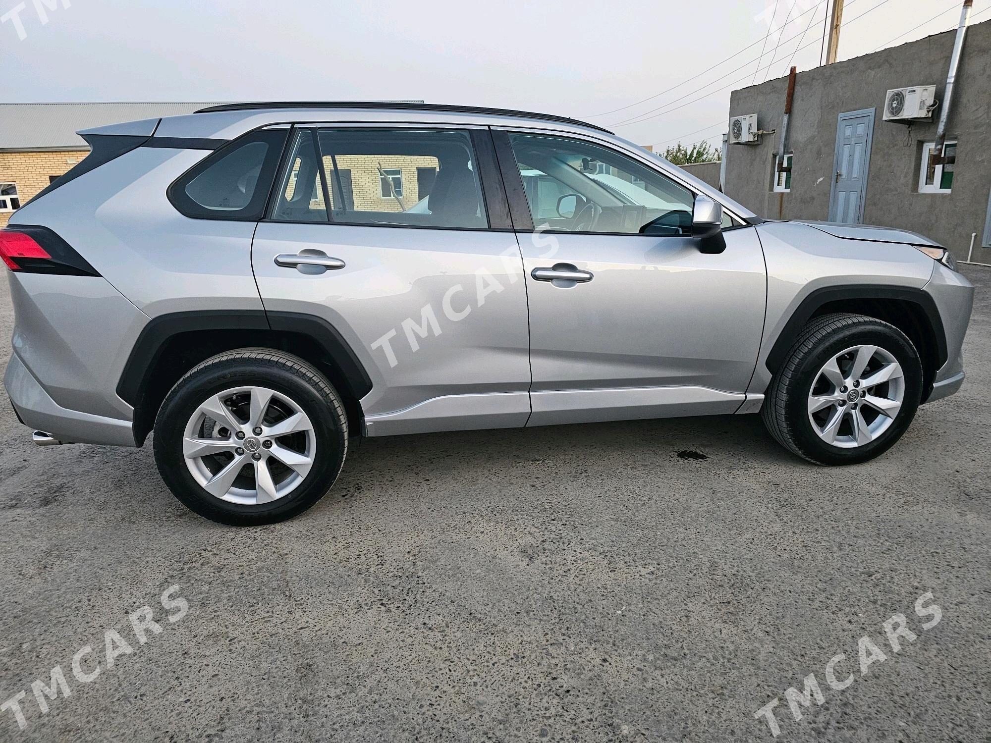 Toyota RAV4 2020 - 385 000 TMT - Мары - img 5