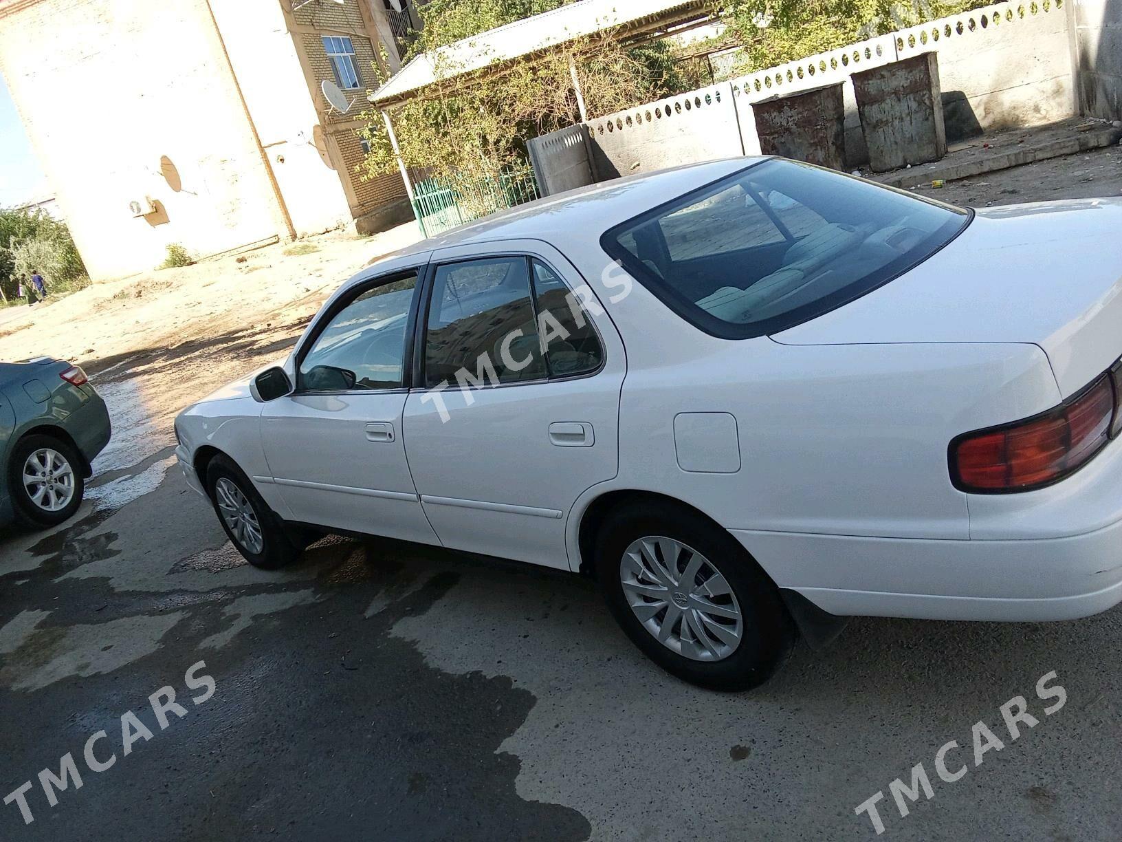 Toyota Camry 1993 - 70 000 TMT - Мары - img 6