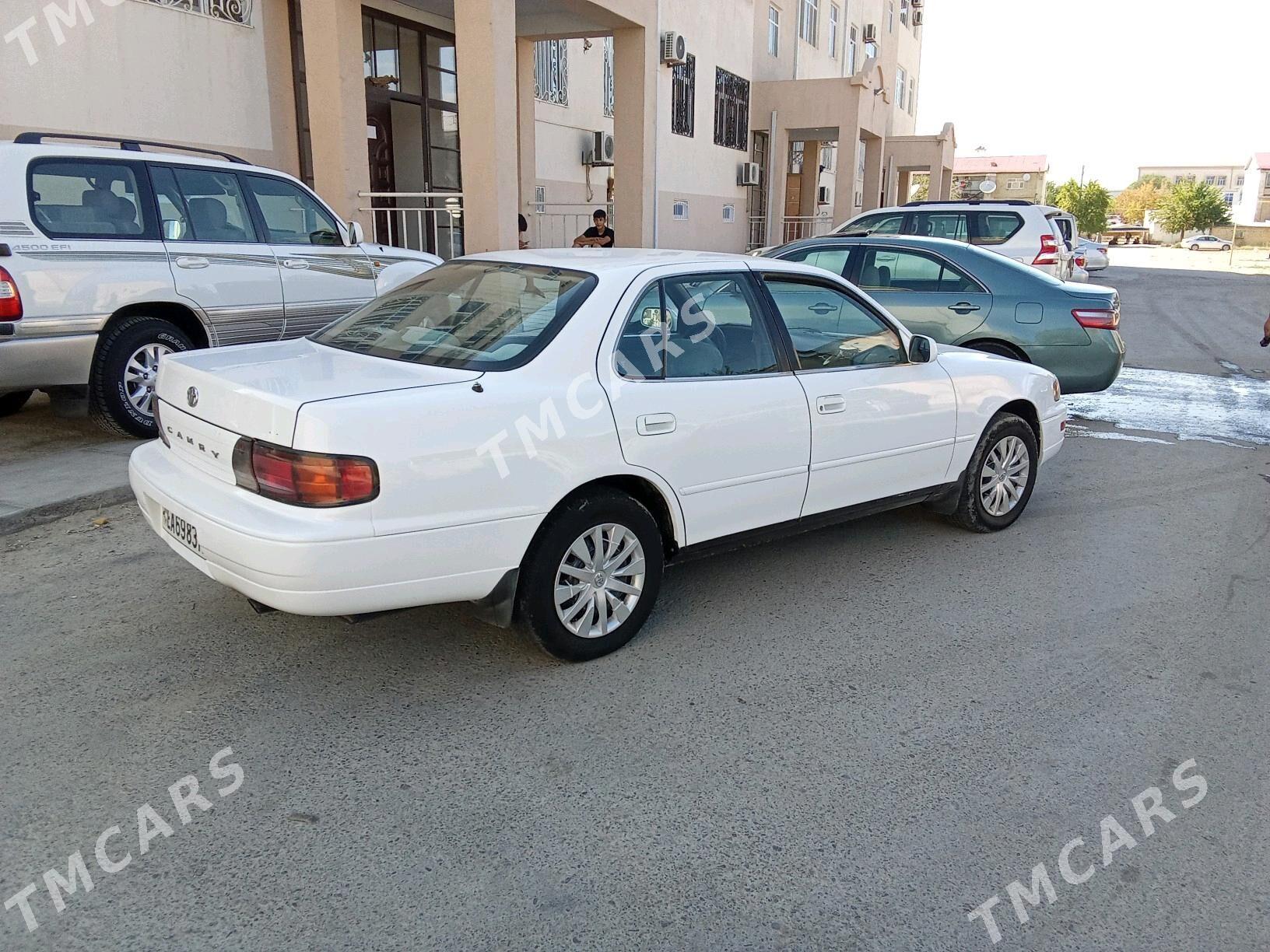 Toyota Camry 1993 - 70 000 TMT - Мары - img 4