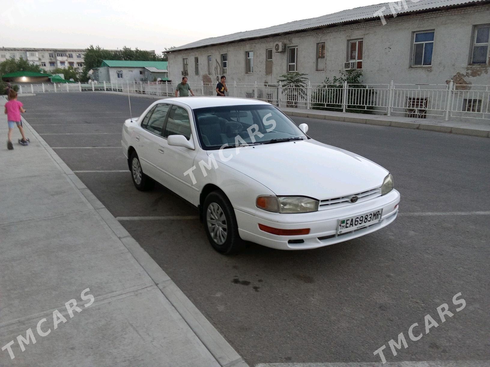 Toyota Camry 1993 - 70 000 TMT - Мары - img 2