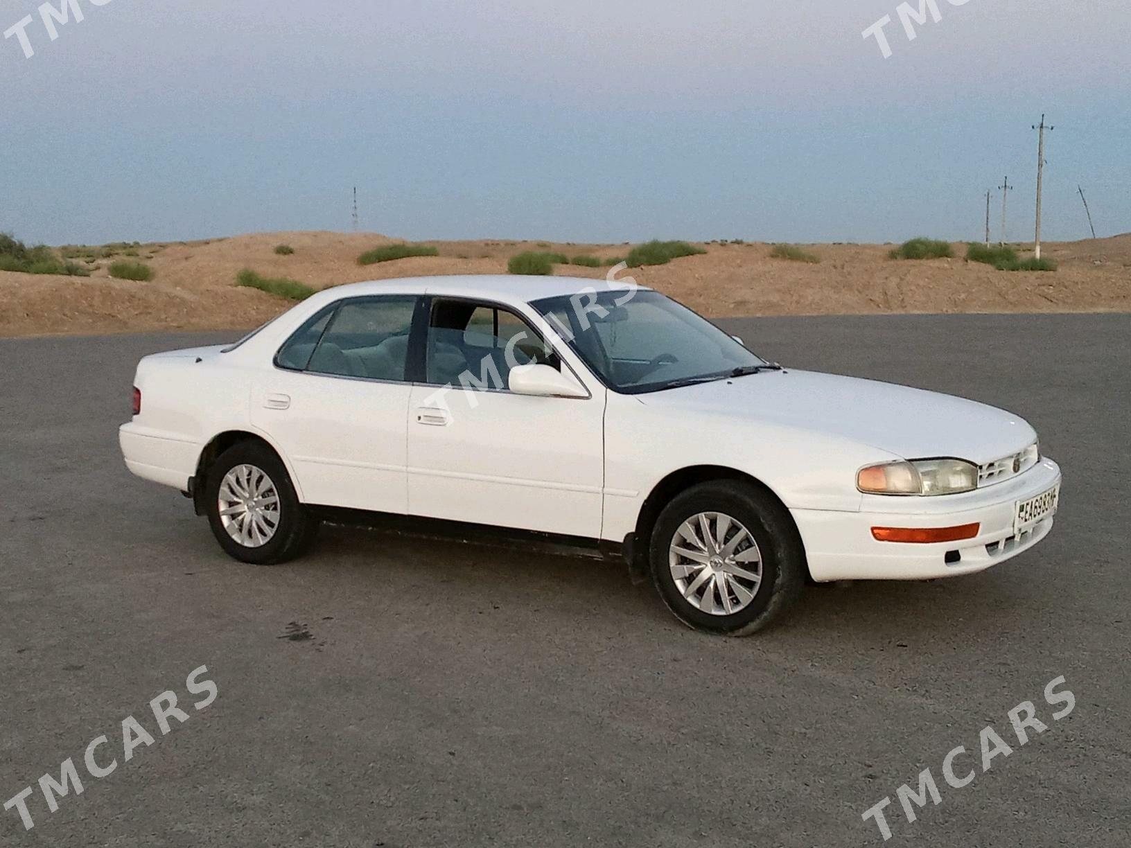 Toyota Camry 1993 - 70 000 TMT - Мары - img 7