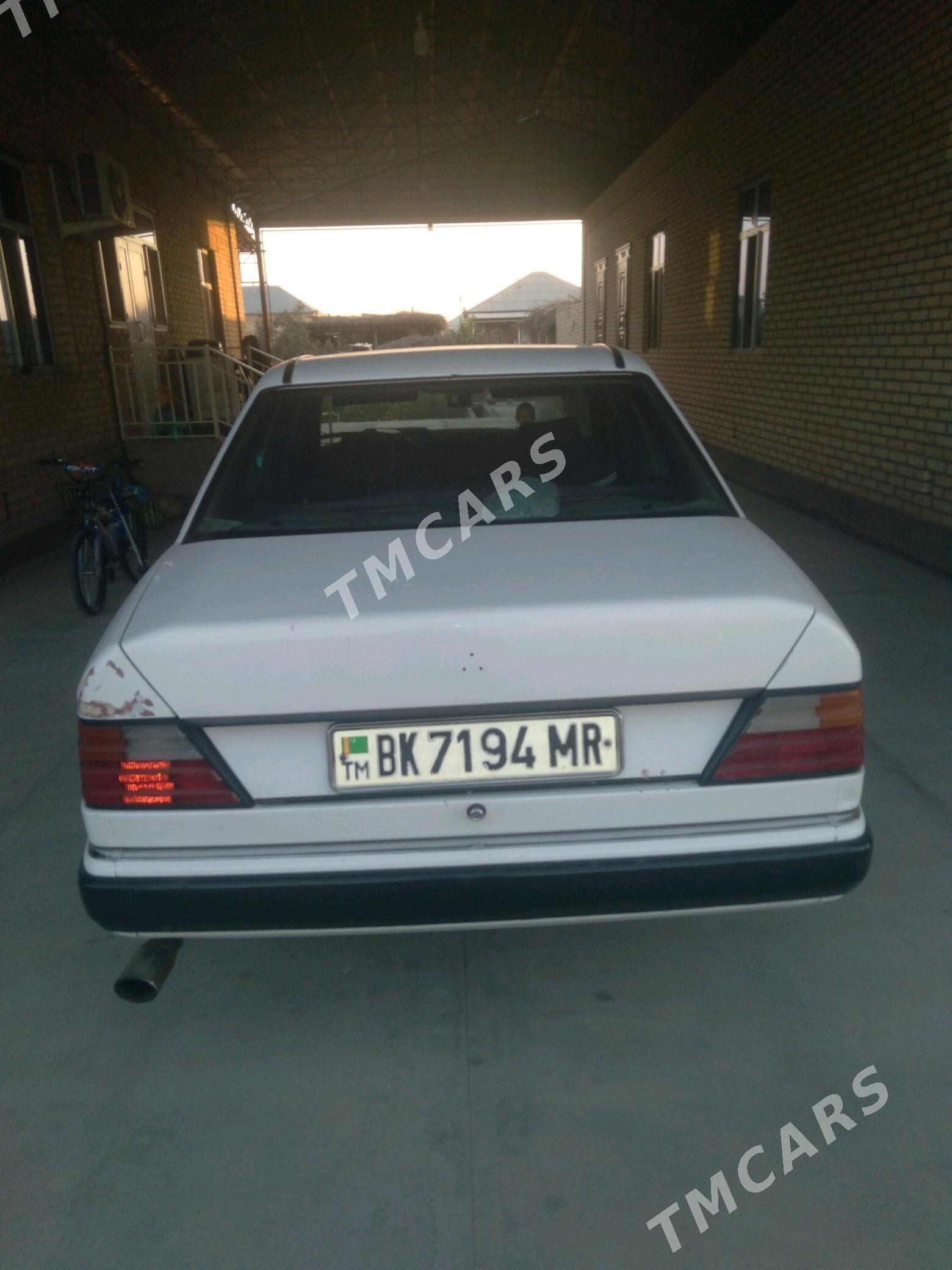 Mercedes-Benz 230E 1990 - 25 000 TMT - Mary - img 5