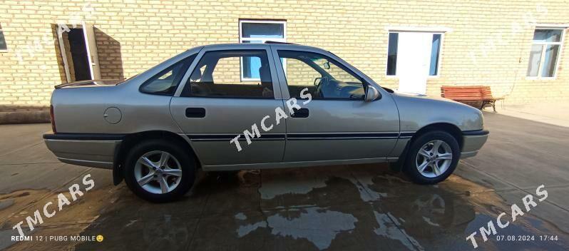 Opel Vectra 1991 - 30 000 TMT - Мургап - img 4