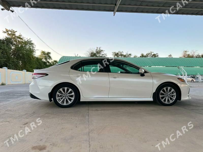 Toyota Camry 2019 - 250 000 TMT - Baýramaly - img 3