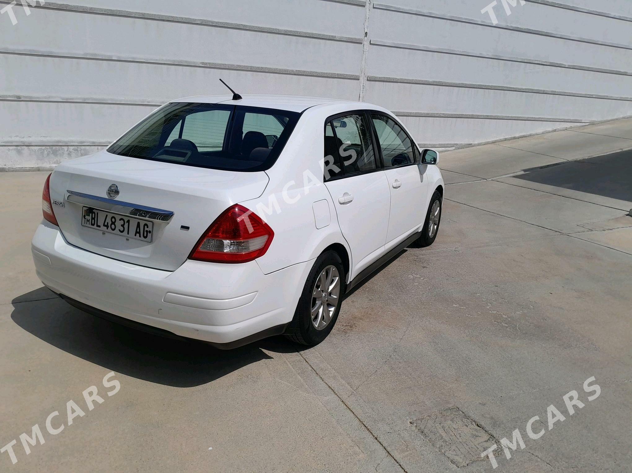 Nissan Versa 2010 - 110 000 TMT - Köşi - img 2