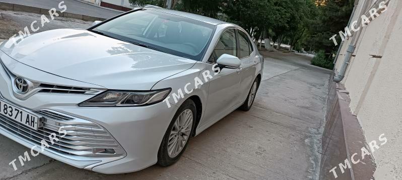 Toyota Camry 2018 - 245 000 TMT - Ашхабад - img 2