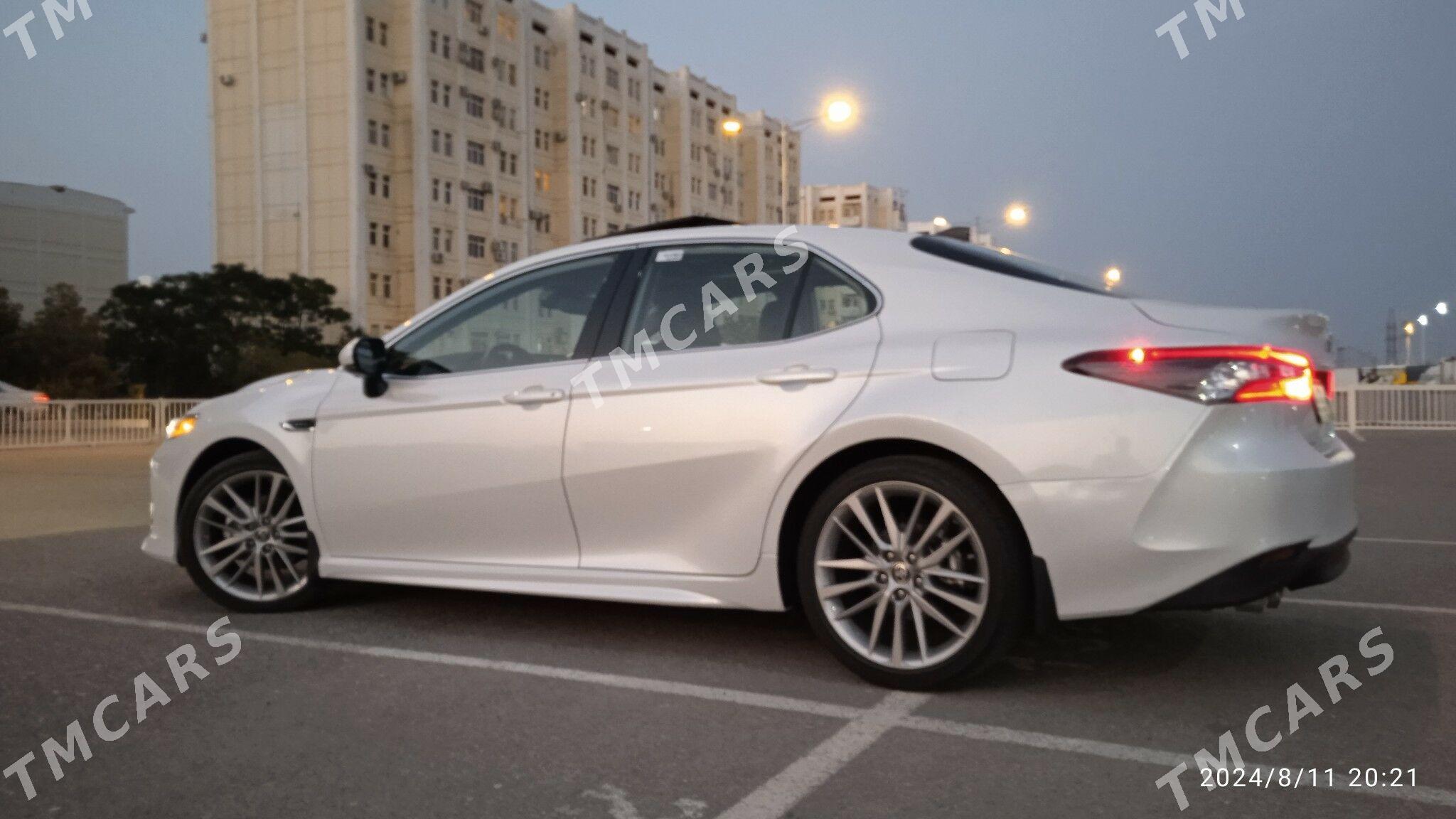 Toyota Camry 2023 - 700 000 TMT - Aşgabat - img 3