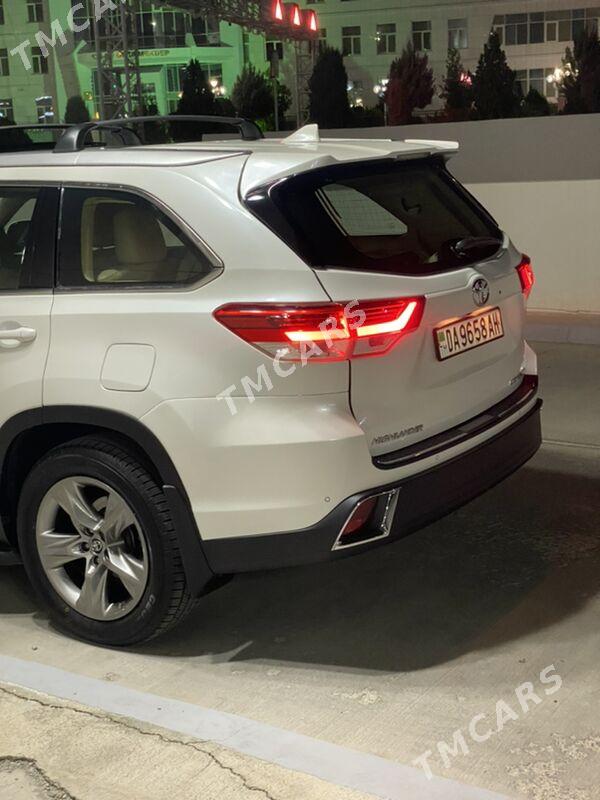 Toyota Highlander 2018 - 500 000 TMT - Aşgabat - img 5