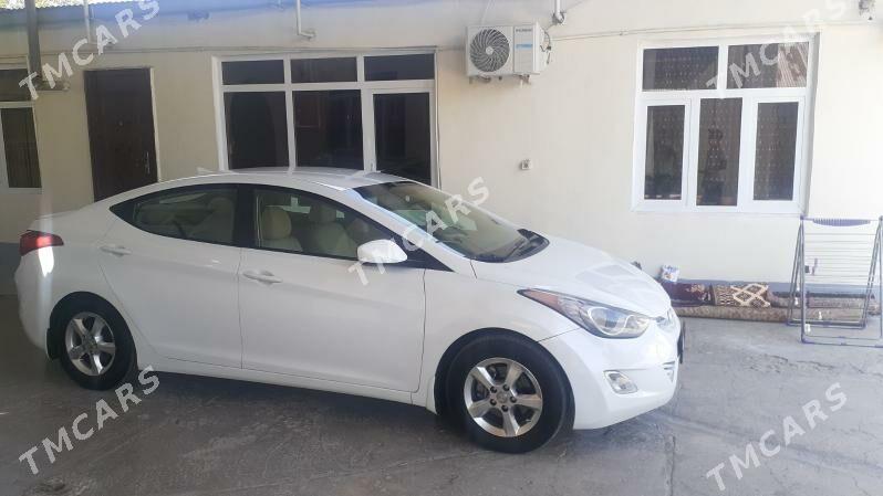 Hyundai Elantra 2011 - 140 000 TMT - Гёкдже - img 3