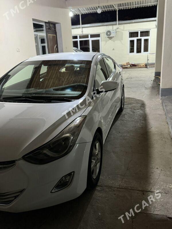 Hyundai Elantra 2011 - 140 000 TMT - Гёкдже - img 3