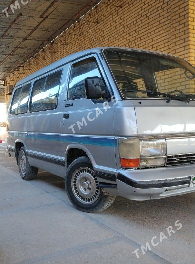 Toyota Hiace 1987 - 40 000 TMT - Murgap - img 5