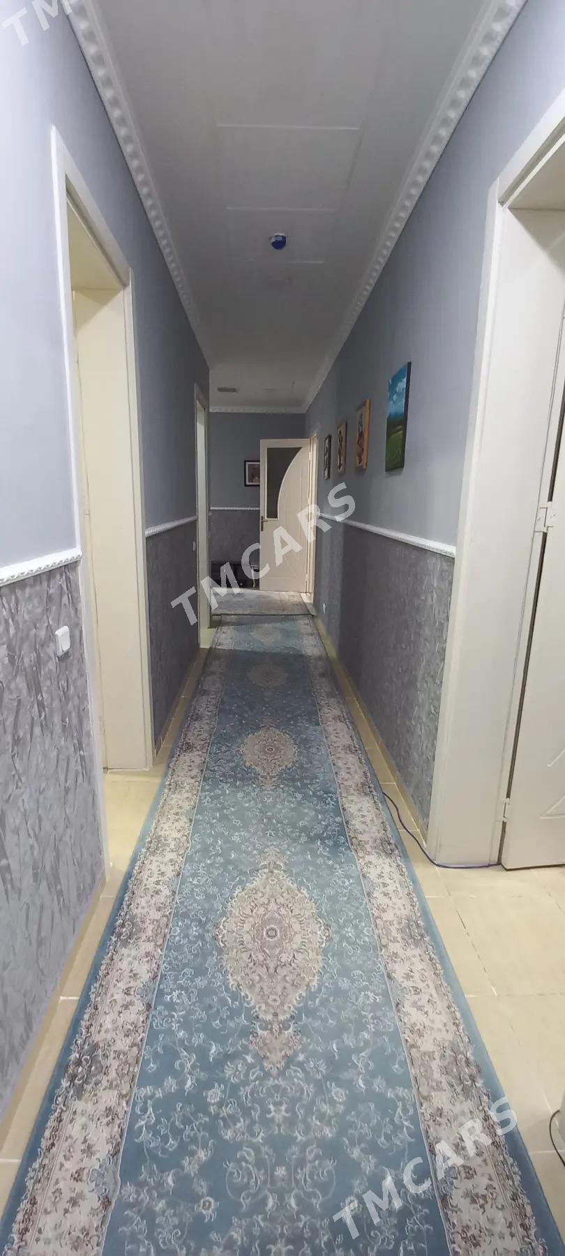 Айтакова 3 ком 10эт,140м² - Aşgabat - img 8