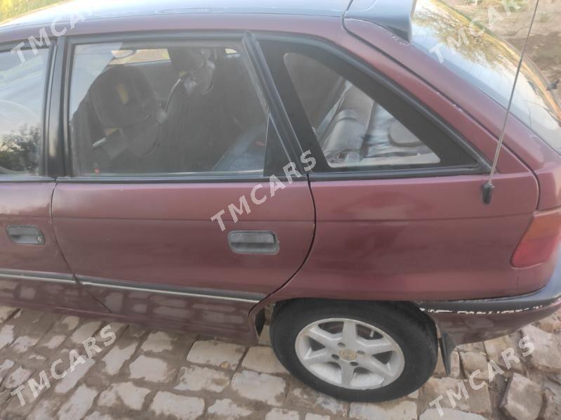 Opel Astra 1992 - 30 000 TMT - Şabat etr. - img 3