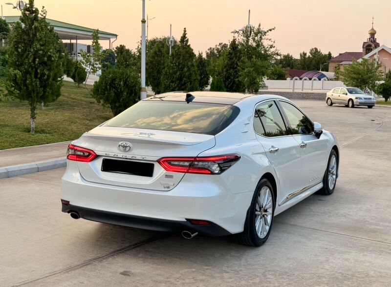 Toyota Camry 2023 - 675 000 TMT - Aşgabat - img 2