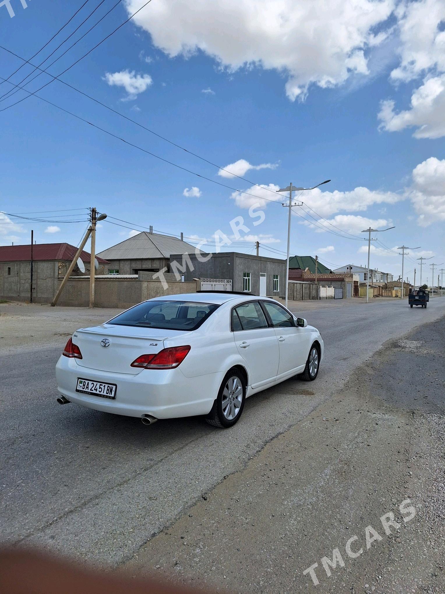 Toyota Avalon 2006 - 140 000 TMT - Гумдаг - img 3