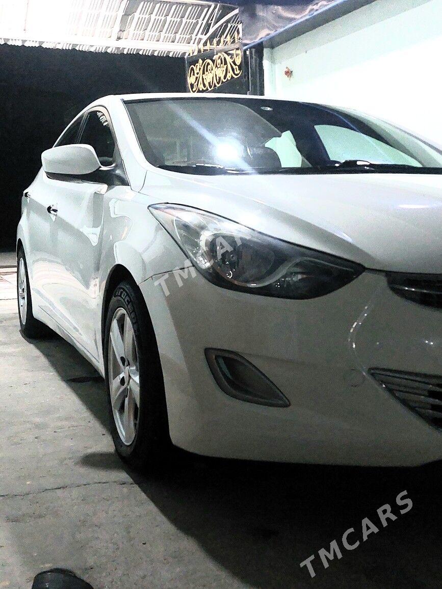 Hyundai Elantra 2013 - 170 000 TMT - Büzmeýin - img 3