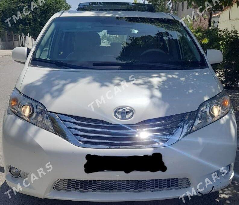 Toyota Sienna 2012 - 280 000 TMT - Ашхабад - img 2