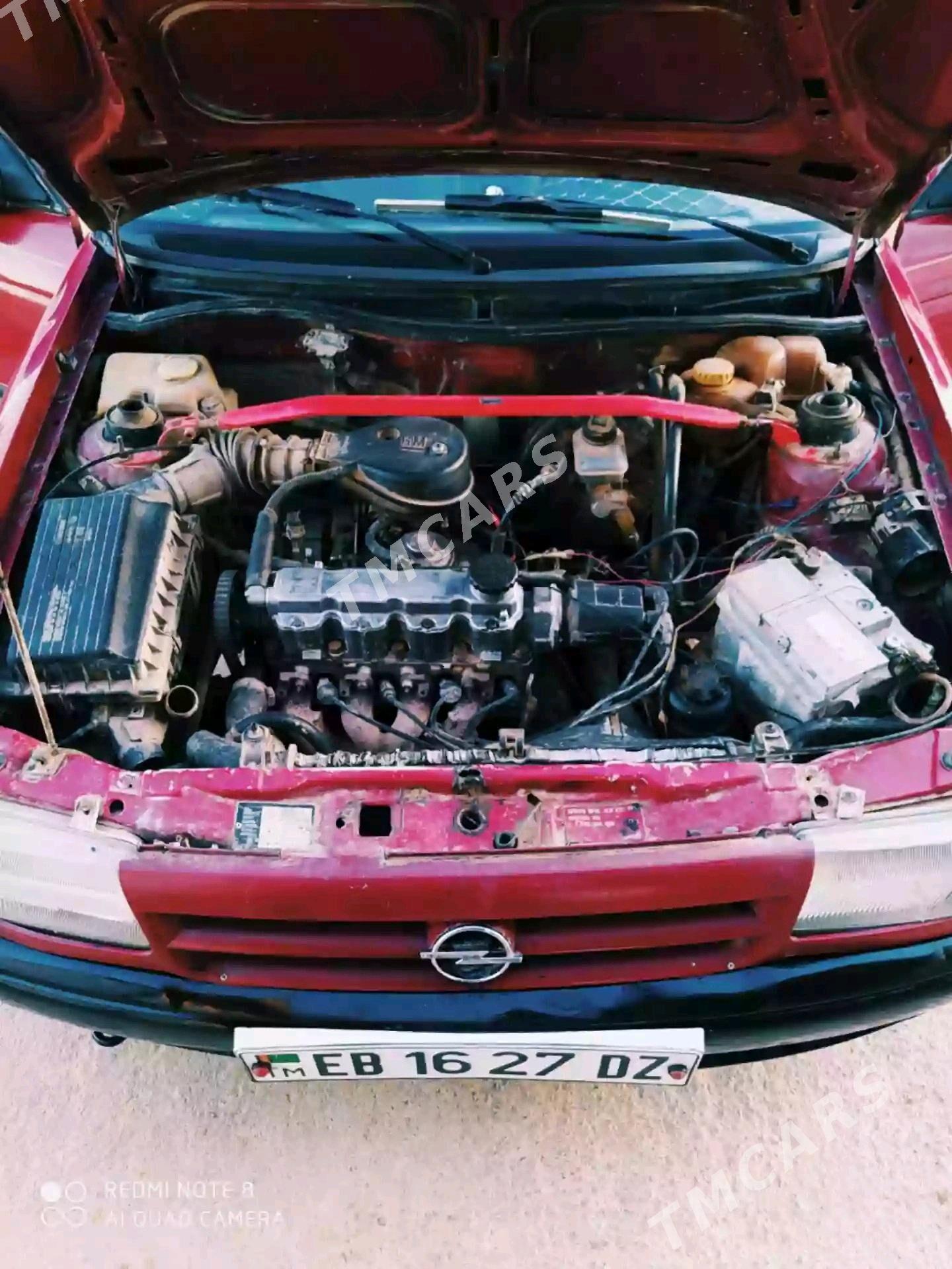 Opel Astra 1992 - 23 000 TMT - Gubadag - img 3