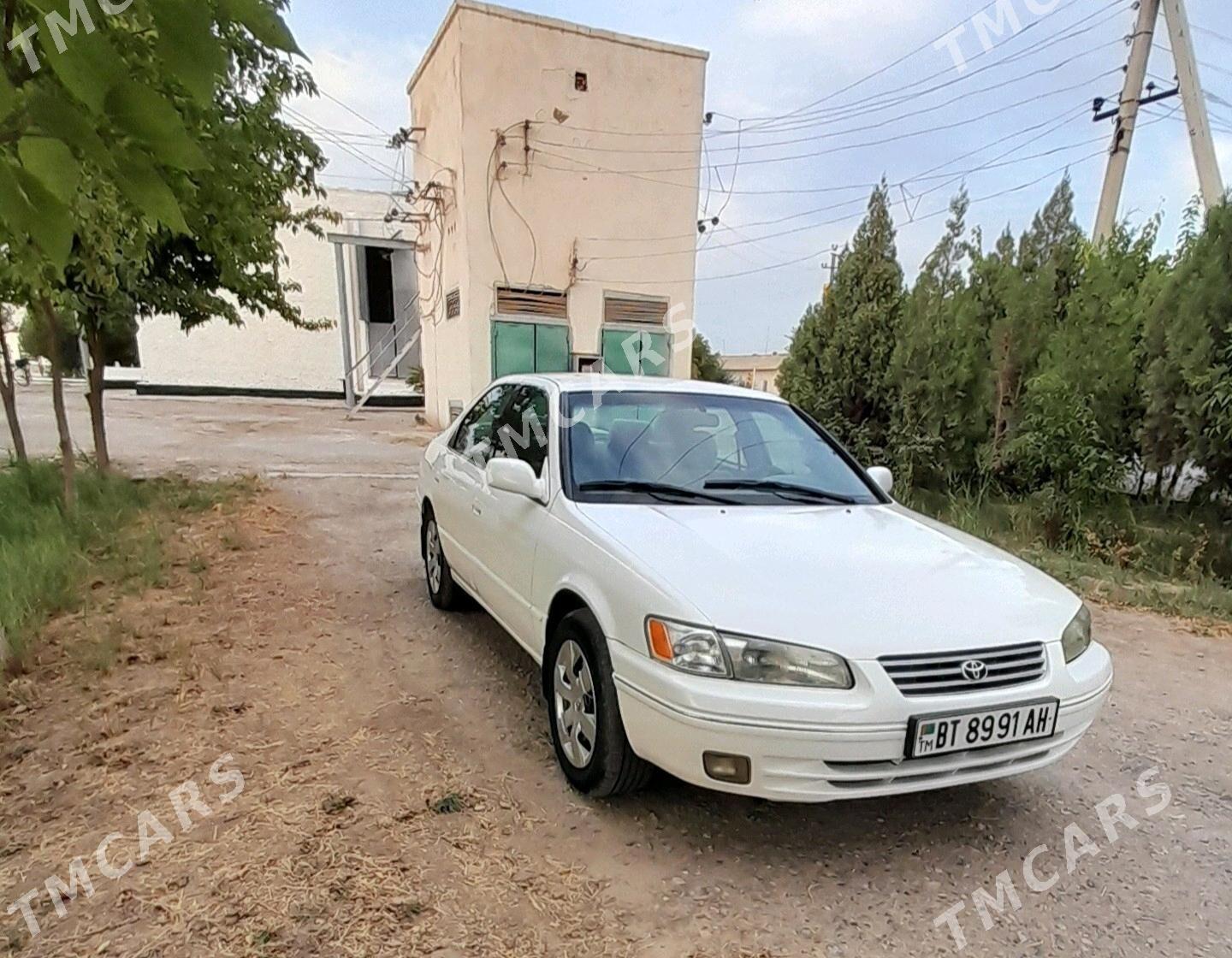 Toyota Camry 1998 - 97 000 TMT - Теджен - img 4