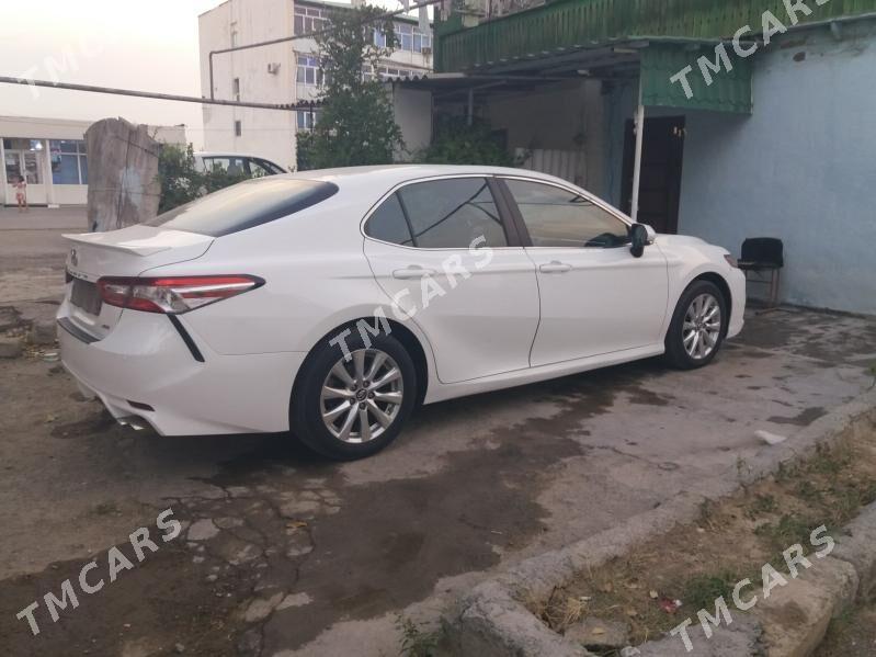 Toyota Camry 2018 - 265 000 TMT - Ашхабад - img 2