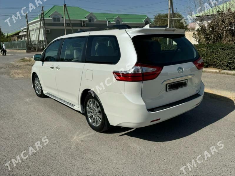 Toyota Sienna 2018 - 500 000 TMT - Aşgabat - img 3