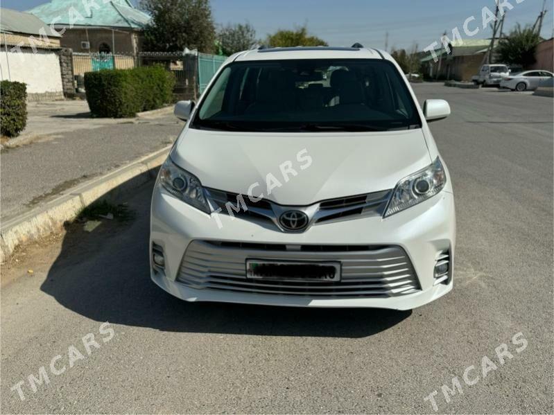 Toyota Sienna 2018 - 500 000 TMT - Aşgabat - img 5