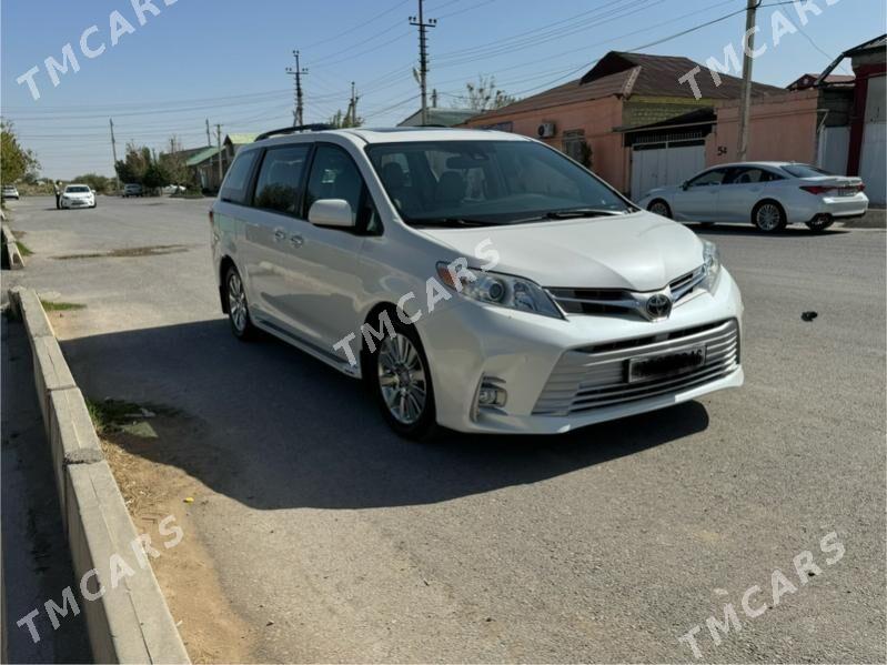 Toyota Sienna 2018 - 500 000 TMT - Ашхабад - img 4