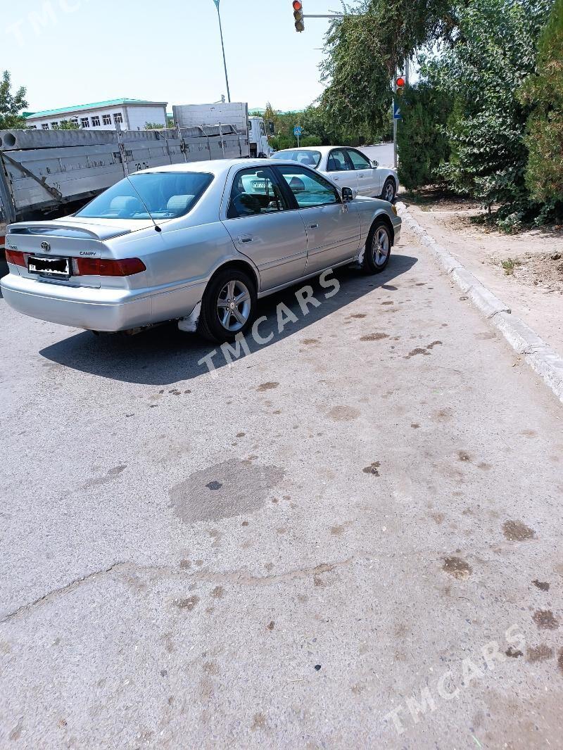 Toyota Camry 2000 - 90 000 TMT - Daşoguz - img 4