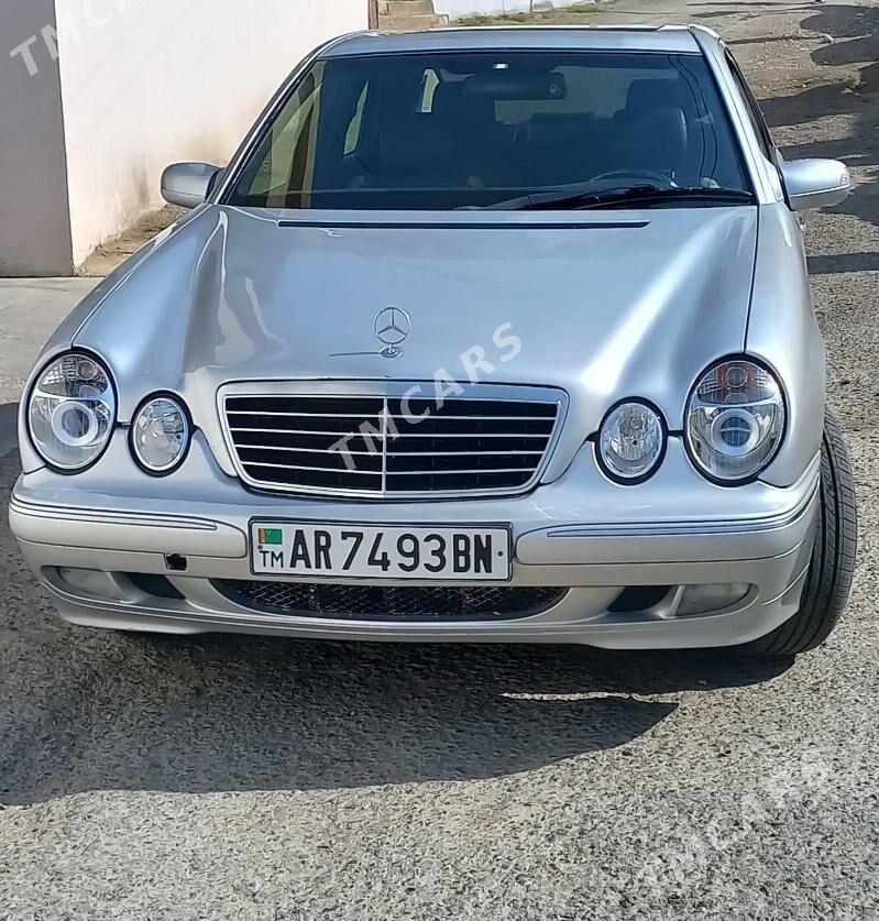 Mercedes-Benz E320 2001 - 100 000 TMT - Türkmenbaşy - img 3