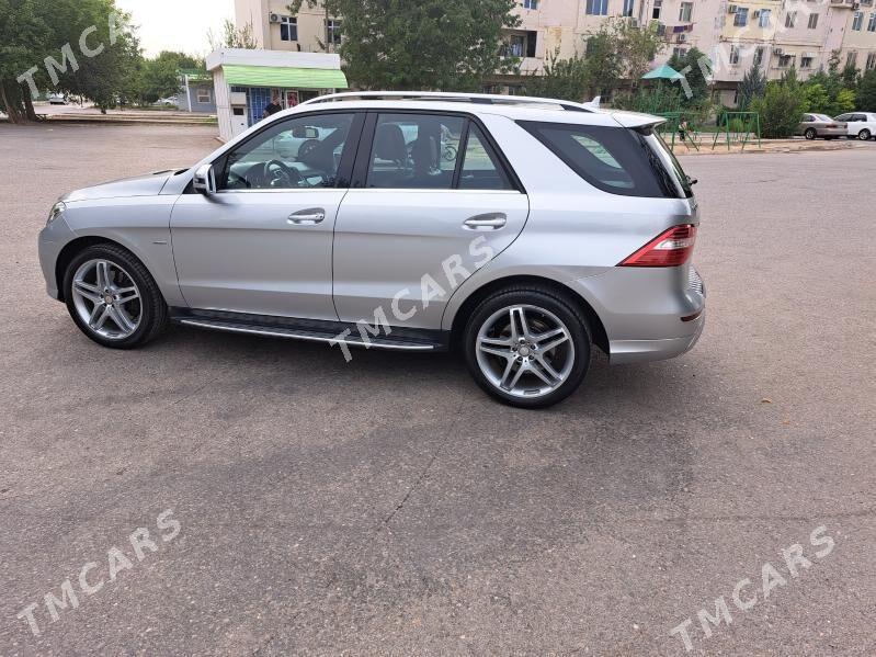 Mercedes-Benz ML350 2013 - 520 000 TMT - Aşgabat - img 4