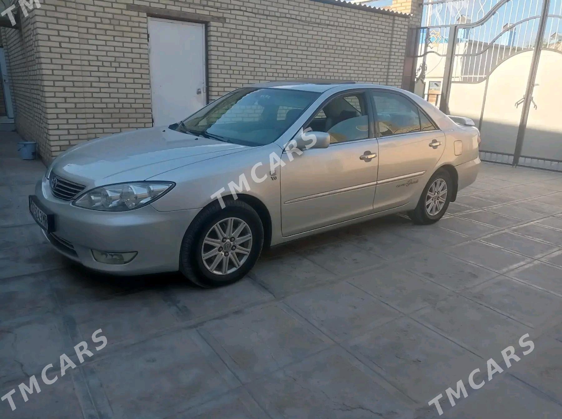 Toyota Camry 2004 - 180 000 TMT - Шатлык - img 3