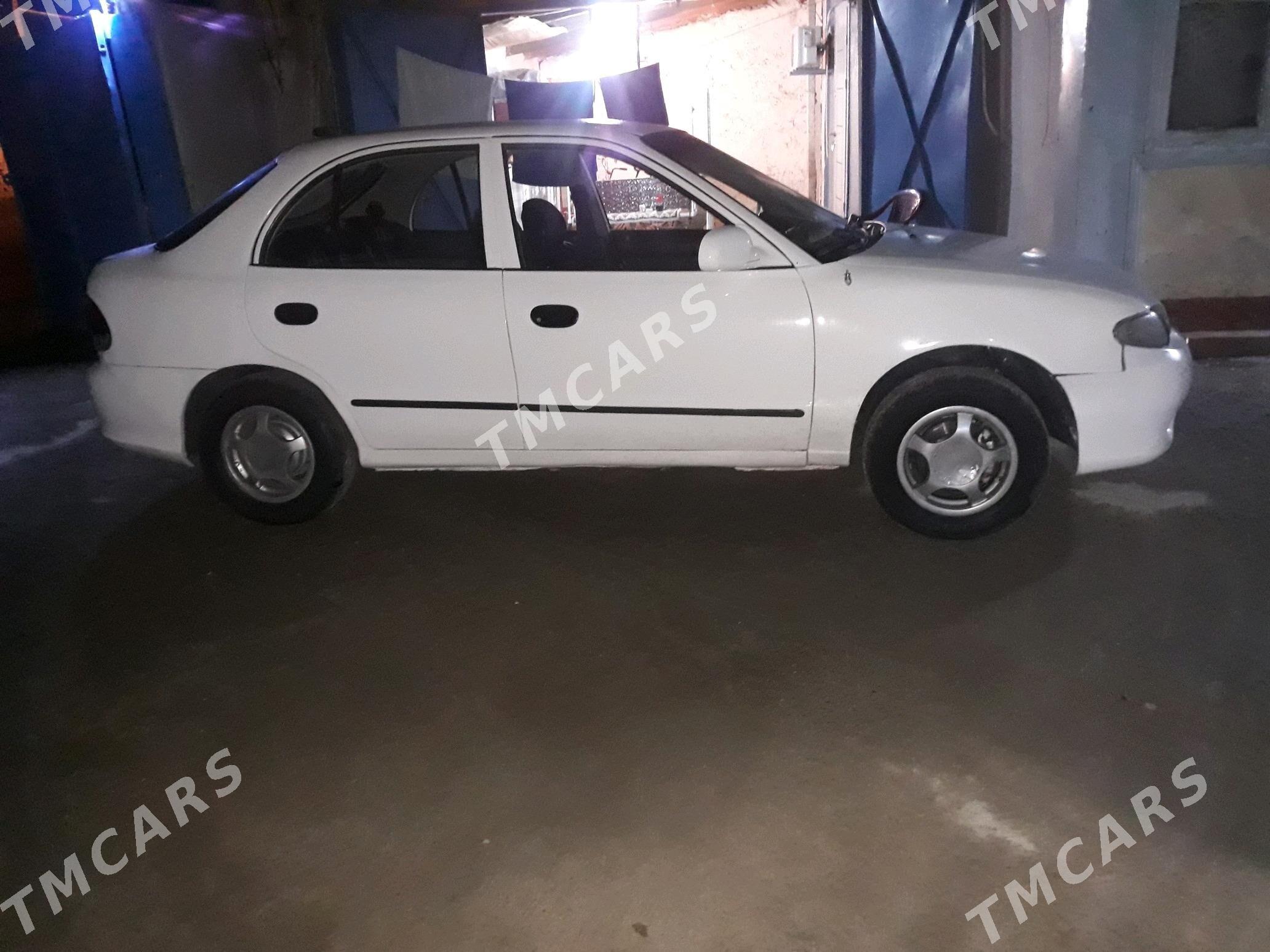 Hyundai Accent 1998 - 22 000 TMT - Кëши - img 3