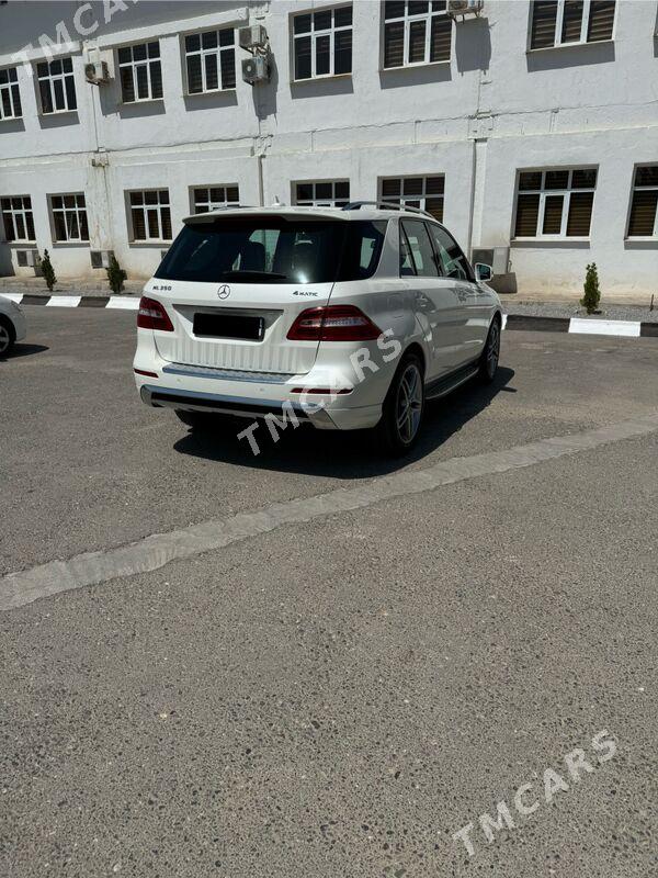 Mercedes-Benz ML350 2013 - 600 000 TMT - Aşgabat - img 4