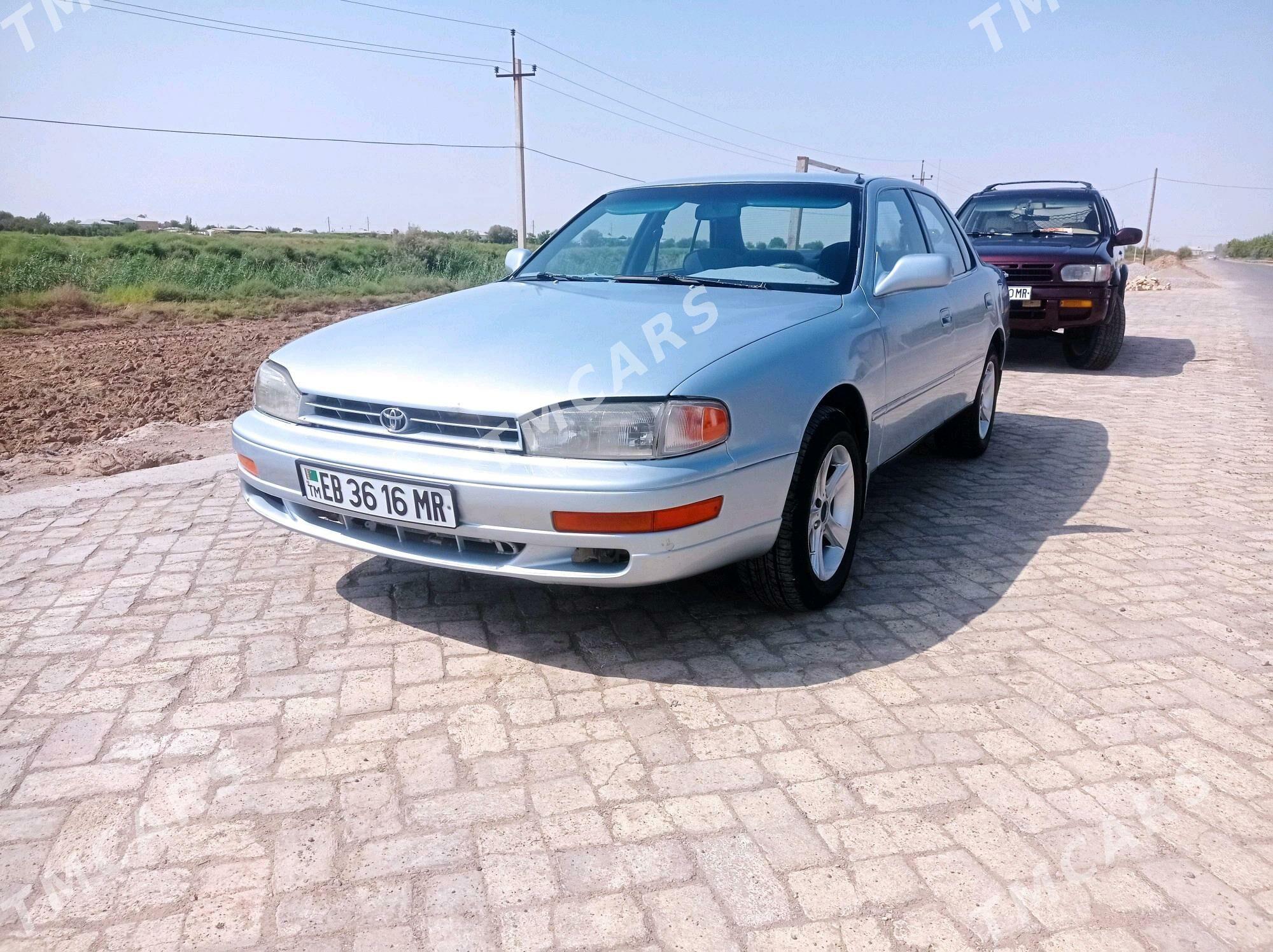 Toyota Camry 1992 - 78 000 TMT - Ёлётен - img 2