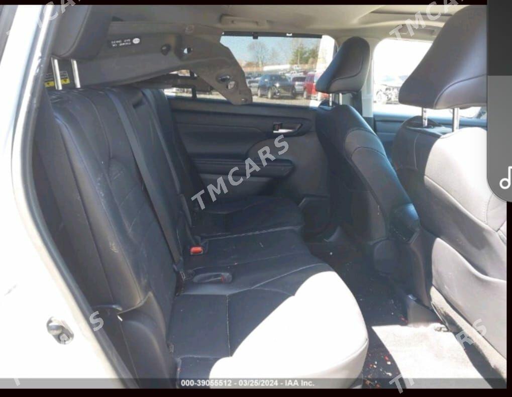 Toyota Highlander 2021 - 450 000 TMT - Aşgabat - img 8