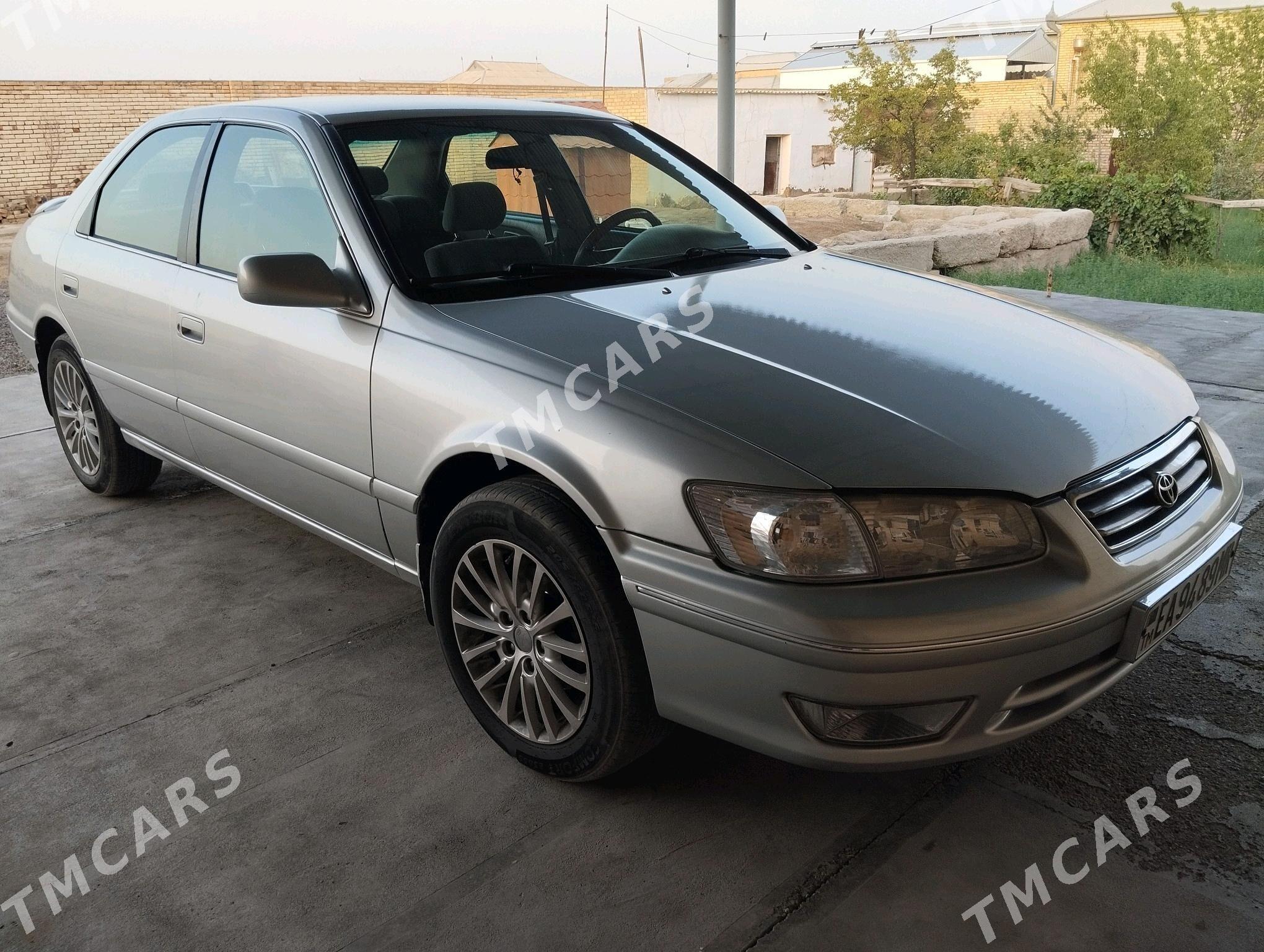 Toyota Camry 2000 - 110 000 TMT - Векильбазар - img 5