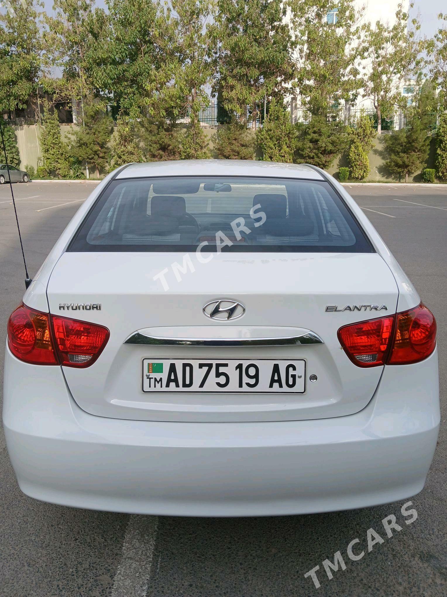 Hyundai Elantra 2010 - 140 000 TMT - Ашхабад - img 4