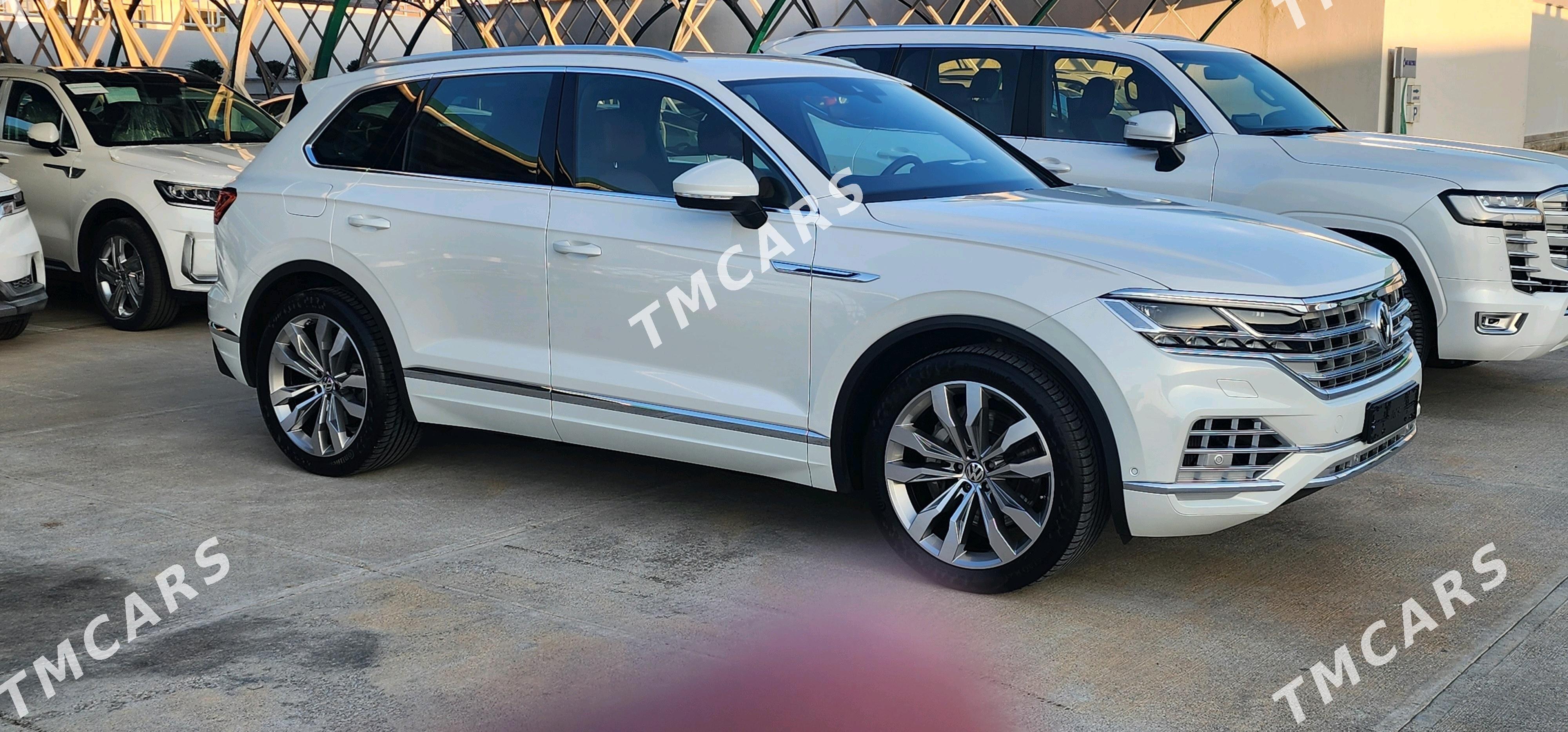 Volkswagen Touareg 2019 - 1 288 000 TMT - Aýtakow (Oguzhan köç.) - img 4